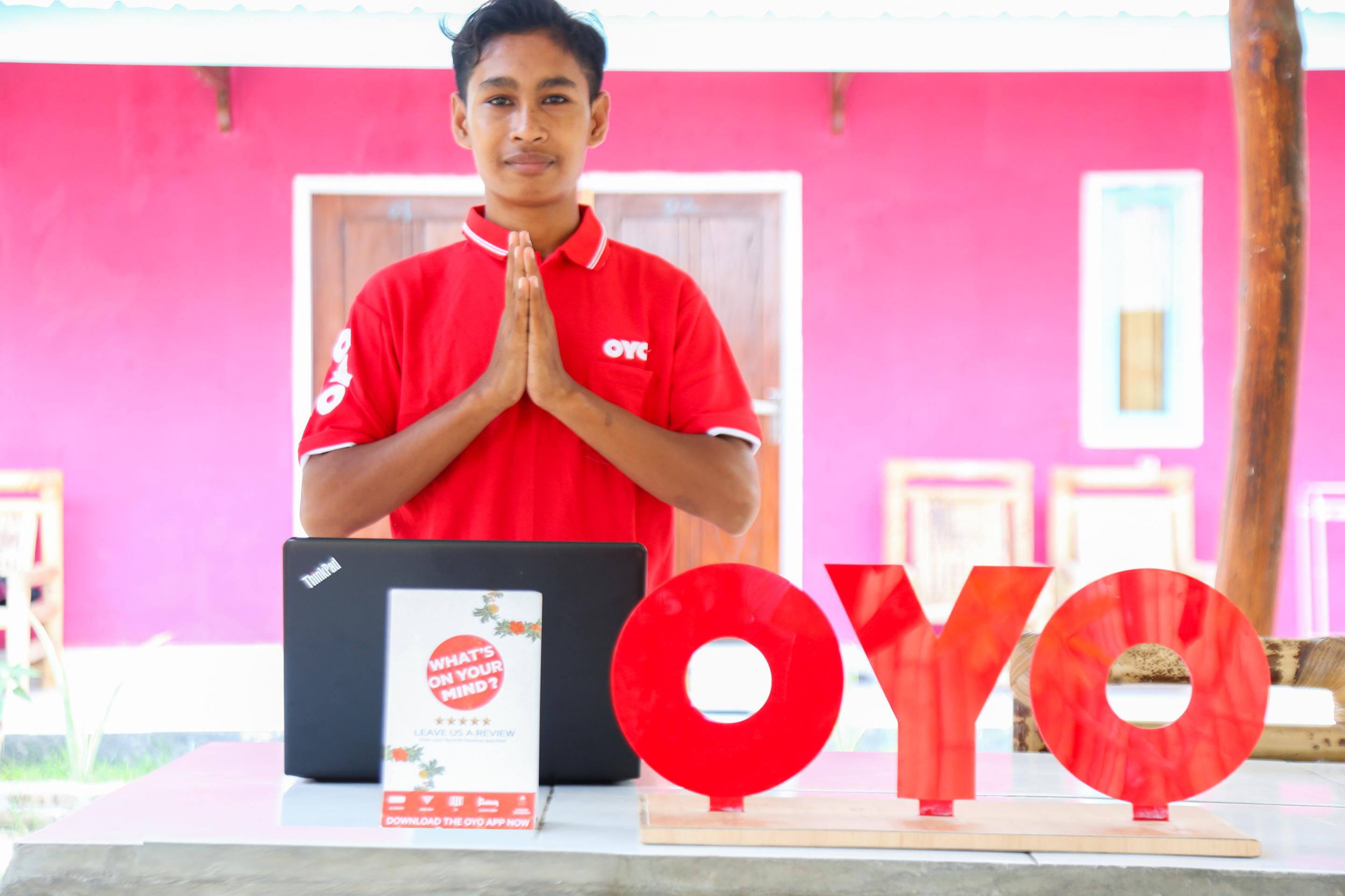 Oyo 1662 Zury Homestay Kuta  Exterior foto