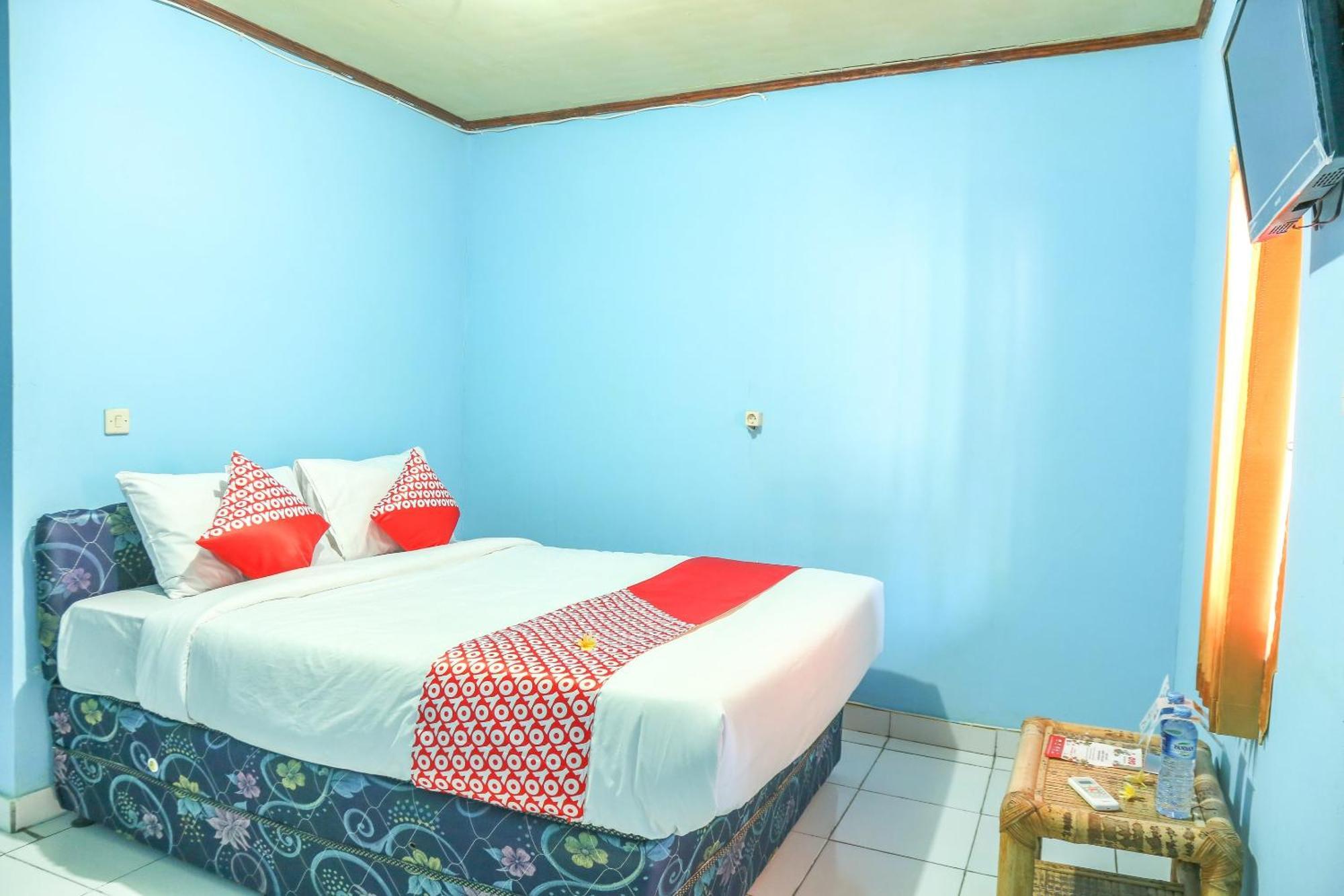 Oyo 1662 Zury Homestay Kuta  Exterior foto