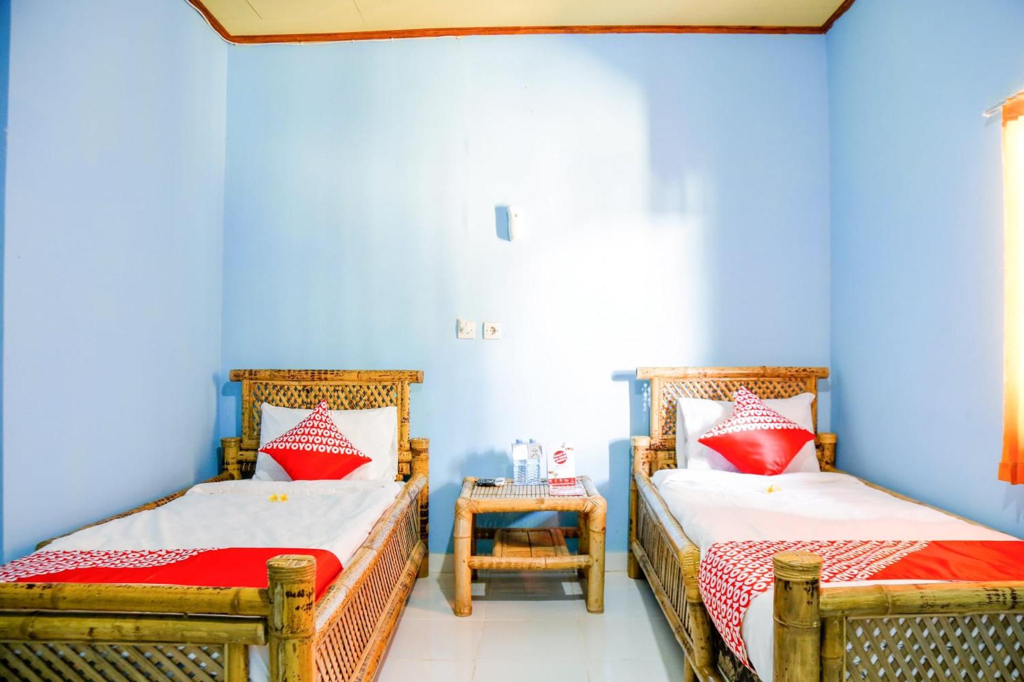 Oyo 1662 Zury Homestay Kuta  Exterior foto